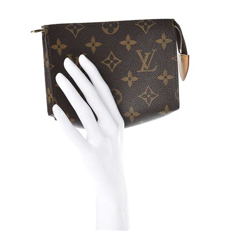 louis vuitton toiletry pouch 15 vs 19|Louis Vuitton monogram wristlet.